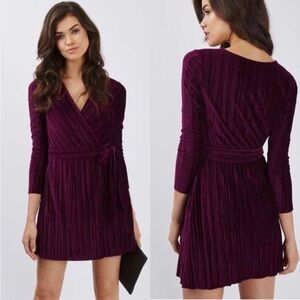 TOPSHOP mini velvet purple ribbed v-neck wrap sweater dress. Size 2
